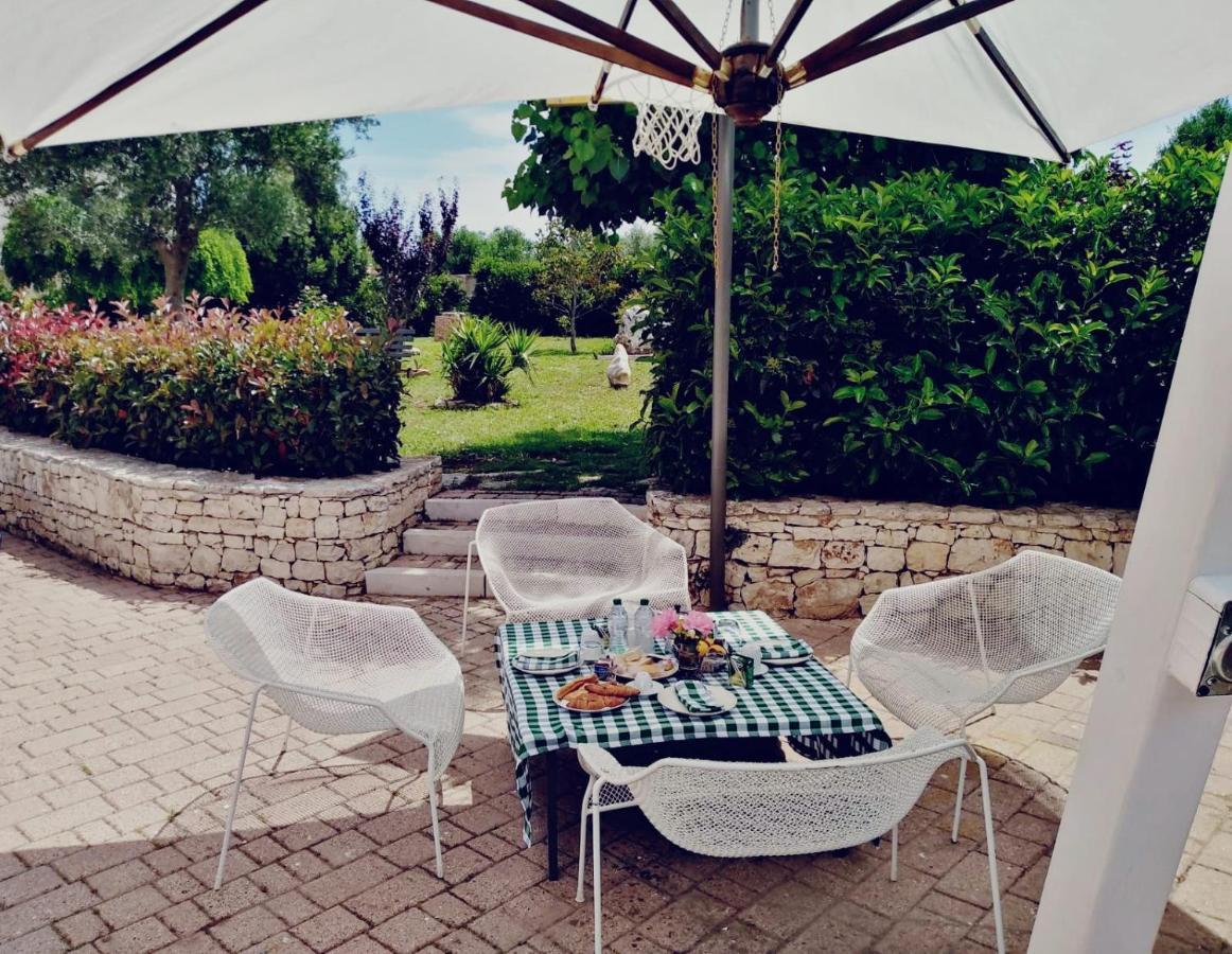 Hotel The Holiday House Santeramo in Colle Exterior foto